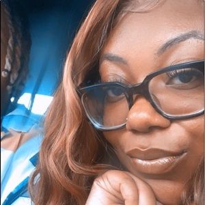 Meet your Posher, Saniah